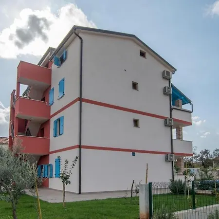 Apartman Roko Umag Exterior photo